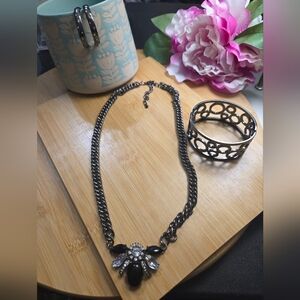 Black and Silver Jewelry Set